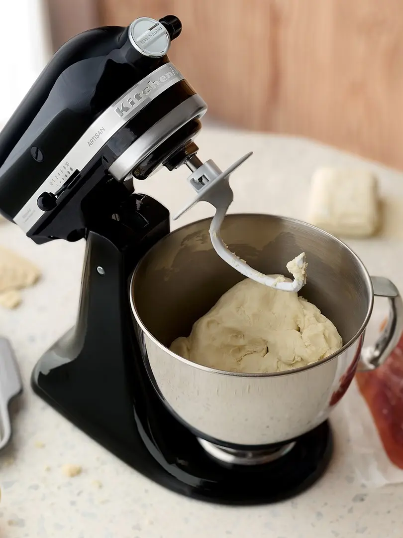 KitchenAid Artisan Stand Mixer Black 300W Photo 13
