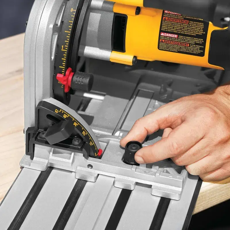 Circular Saw DeWALT DWS520KTR-QS Photo 7