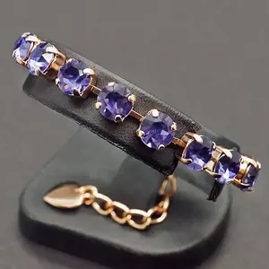 Aproce "Klasika (Tanzanite)" ar Swarovski™ kristāliem
