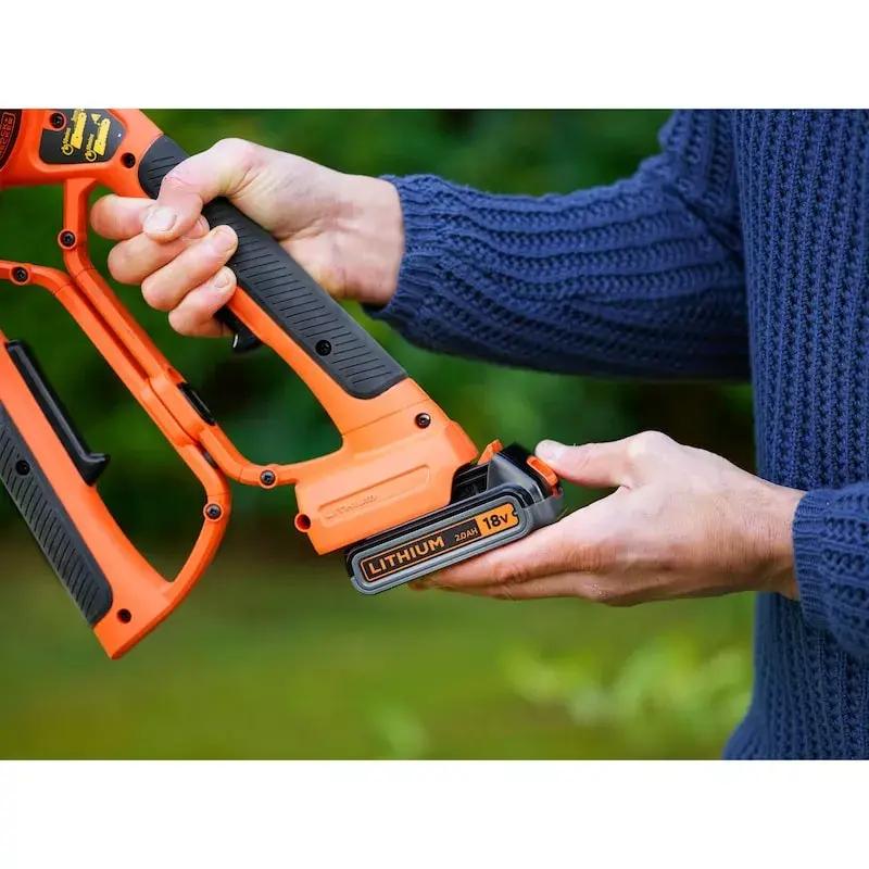 Black & Decker GKC1000L-QW Electric Pruner Photo 2