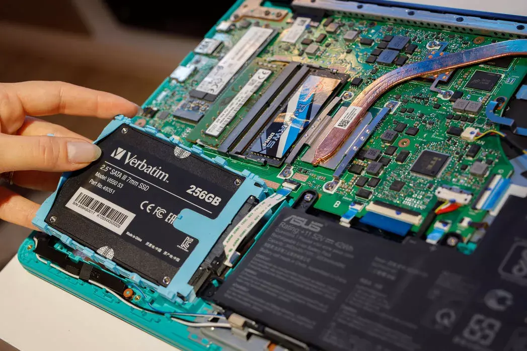 SSD Verbatim 256GB Vi550 S3 Photo 5