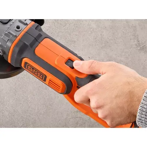 Угловая шлифмашина Black & Decker BCG720N Photo 8
