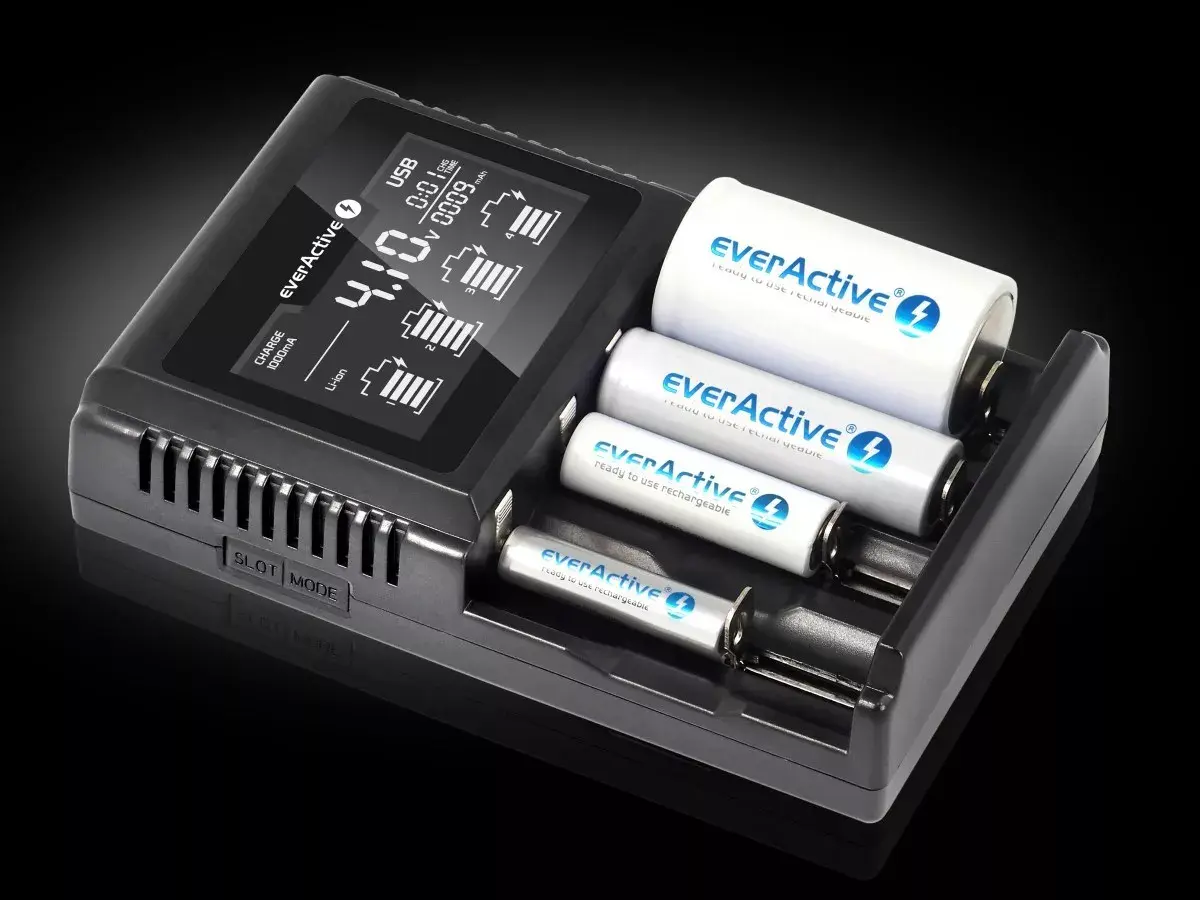 Зарядное устройство everActive UC-4000 Photo 3