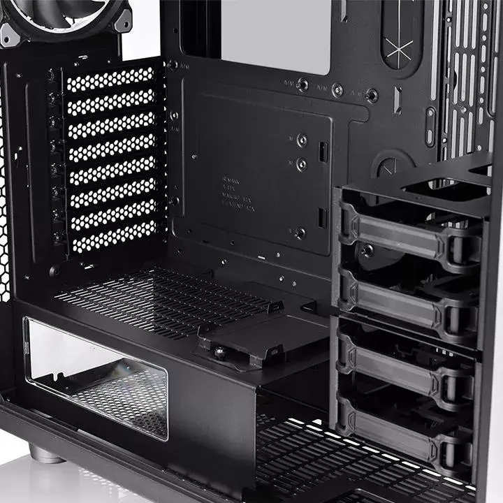 THERMALTAKE Level 20 GT ARGB корпус Full Tower Photo 36