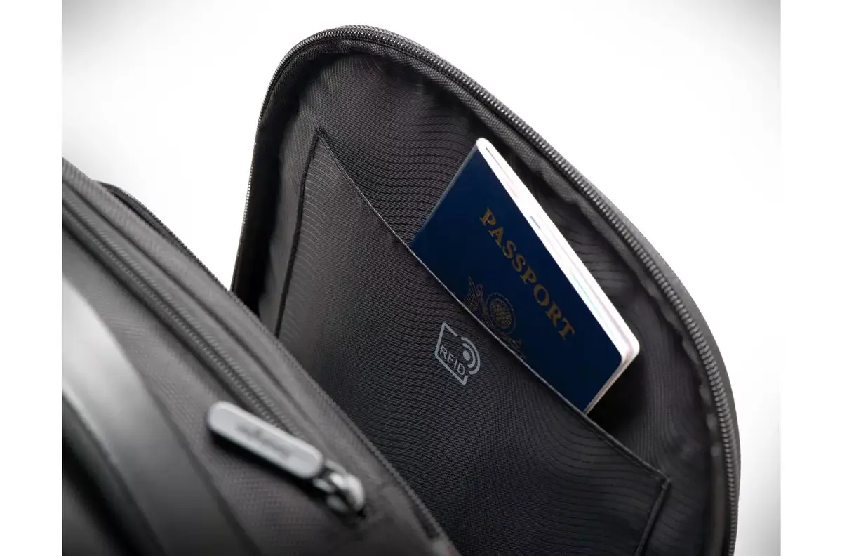 Рюкзак Kensington Contour 2.0 17" Pro Laptop Backpack Photo 10