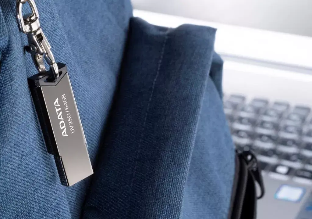 ADATA UV250 32 ГБ USB‑флешка Photo 7