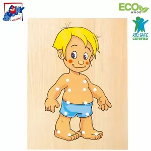 Развивающая головоломка Woody Шнуровка «Наряди куклу» 3+ 10 деталей