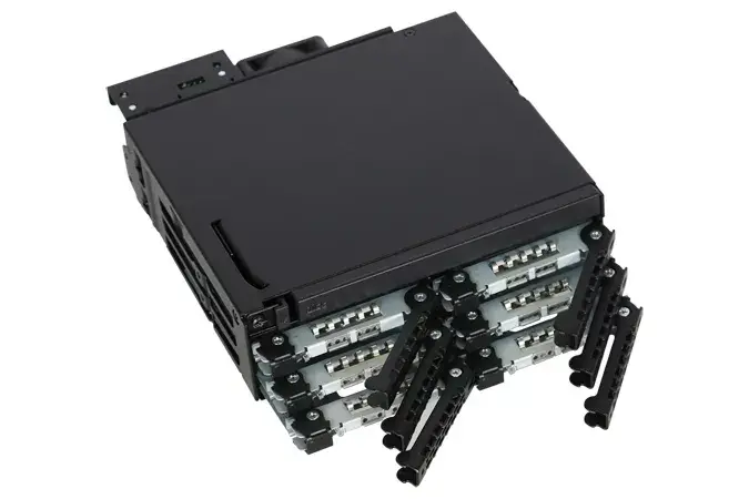 Панель для дисков Icy Dock MB606SPO-B Photo 7