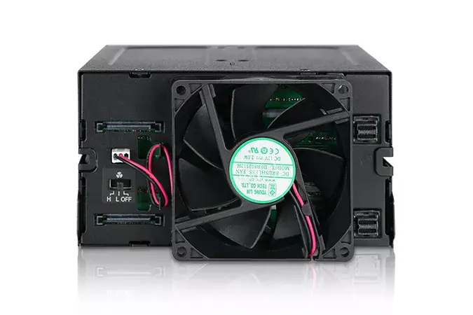 Корпус для дисков Icy Dock MB508SP-B Photo 5
