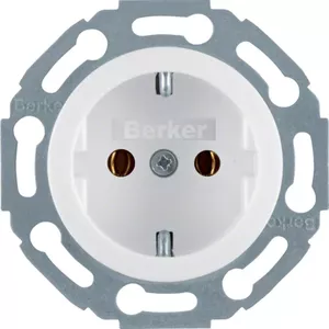 Розетка типа F Hager 474520