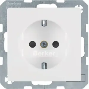 Socket outlet by berker model 47236089, white, duroplast housing, IP20, pack of 10