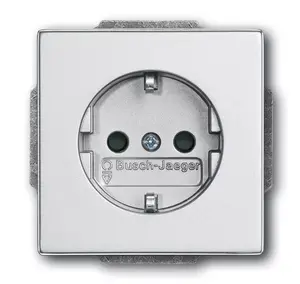 Розетка Busch-Jaeger 2013-0-5272 CEE 7/3, 16А 250В, серебристая