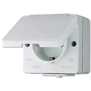 Sienas kontaktligzda Type F Jung 620 W — 16 A, 250 V, duroplasta korpuss, balta, augstums 47 mm