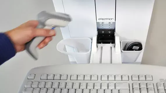 Вертикальный подъемник настенного крепления Ergotron StyleView Photo 4