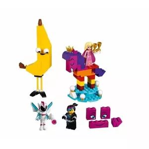 LEGO Set Introducing Queen Watevra WaNabi 70824 — Movie 2 Minifigures and Buildable Scene