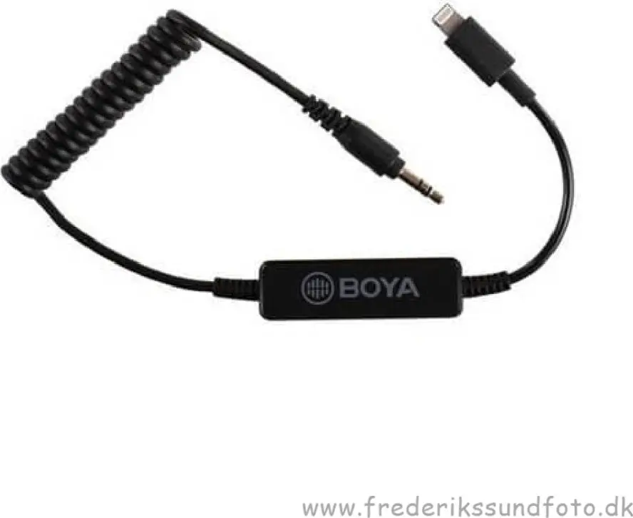 Boya 35C-L audio adapter 3.5mm to Lightning Photo 2
