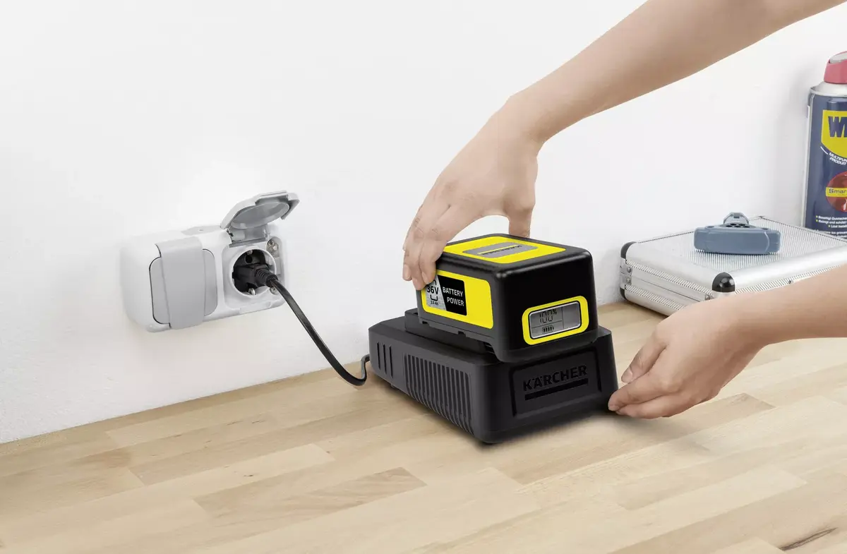 Battery charger Kärcher 2.445-033.0 Photo 3