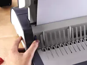 Электрический гребневой биндер Fellowes Quasar-E 500 Photo 5