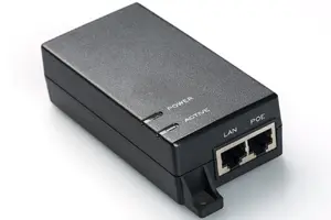 Microconnect POEINJ-15W PoE адаптер с поддержкой 10 Gigabit Ethernet, напряжением 48 В и мощностью 15.4 Вт, черный