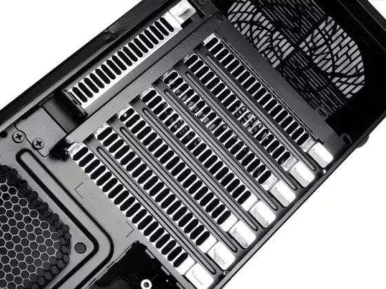 PC case Silverstone GD10 Photo 11