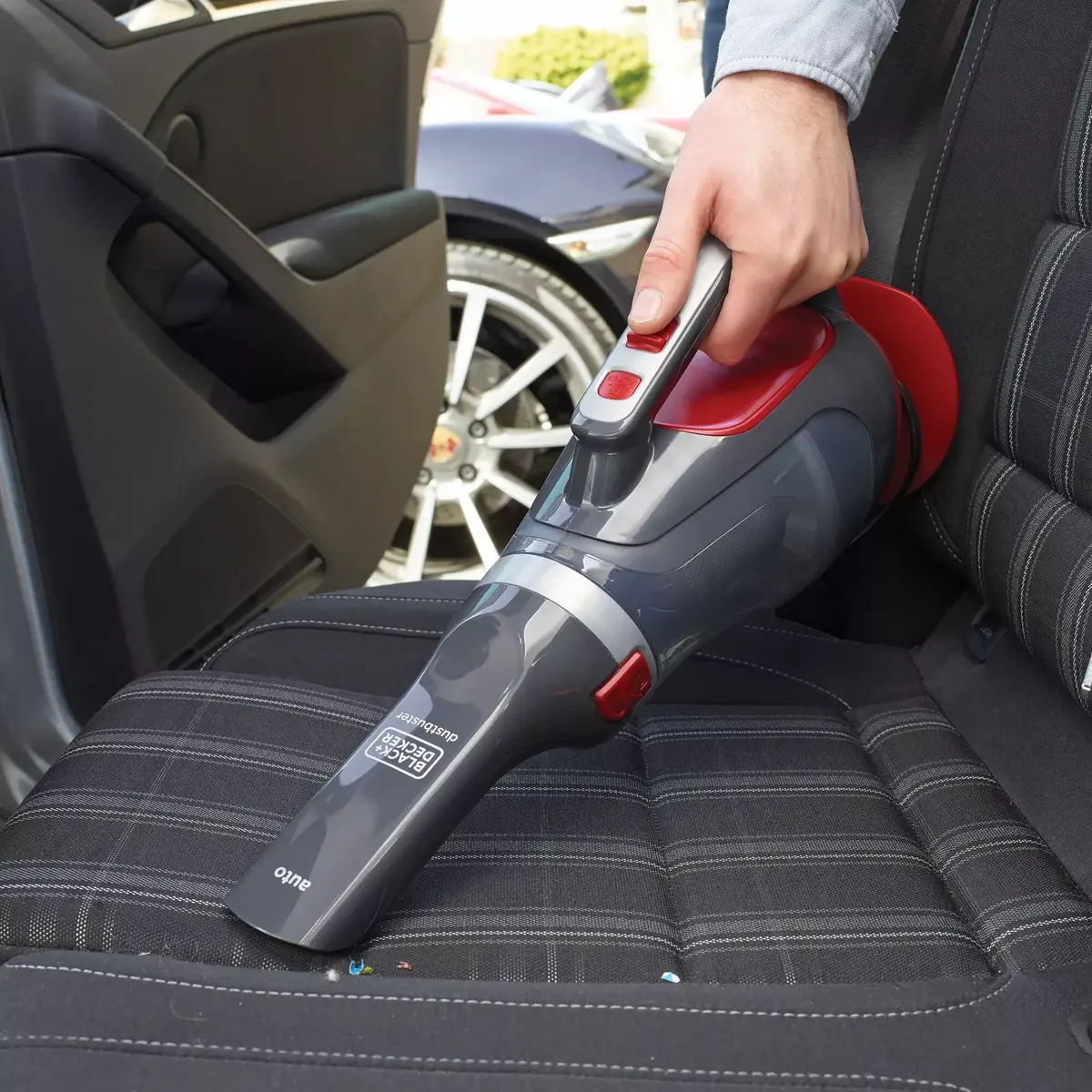 Ручной пылесос Black & Decker ADV1200-XJ Photo 3