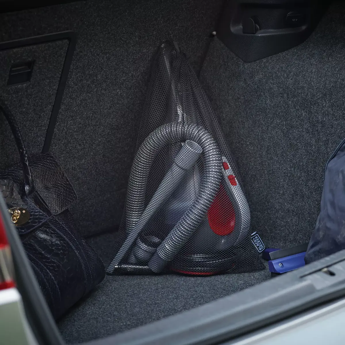 Ручной пылесос Black & Decker ADV1200-XJ Photo 7