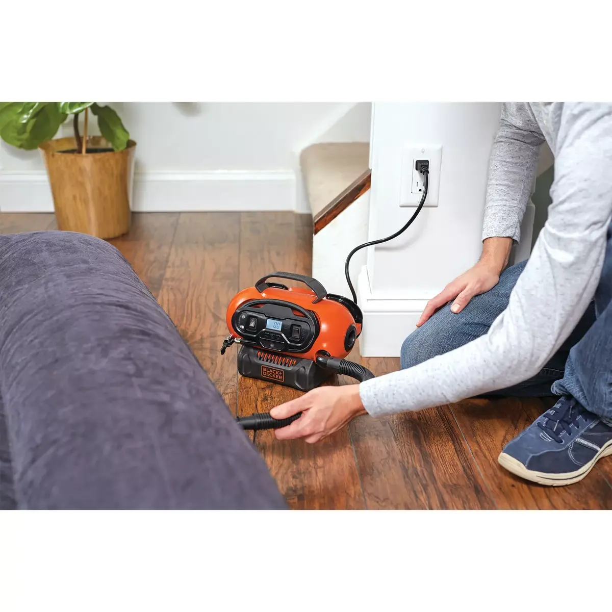 Компрессор Black & Decker BDCINF18N-QS Photo 6