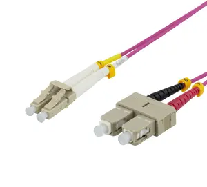 Оптический кабель DELTACO LCSC-710 OM4 многомодовый 10 м с разъемами 2x LC и 2x SC розовый