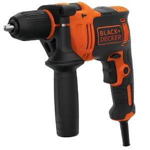 Elektriskā taisnā urbjmašīna Black & Decker BEH710‑QS — 710 W, 2800 apgr/min, skava 13 mm, urbšana koksnē 25 mm
