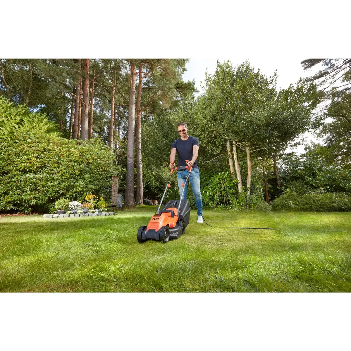 Газонокосилка ручная Black & Decker BEMW451BH-QS Photo 4