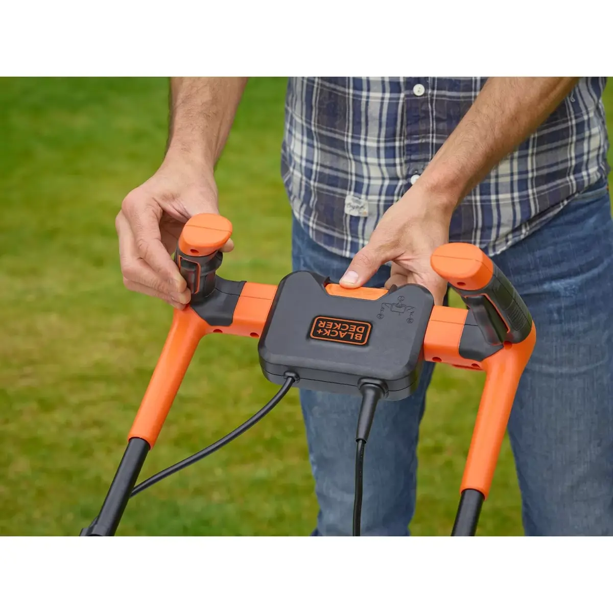 Газонокосилка ручная Black & Decker BEMW451BH-QS Photo 9