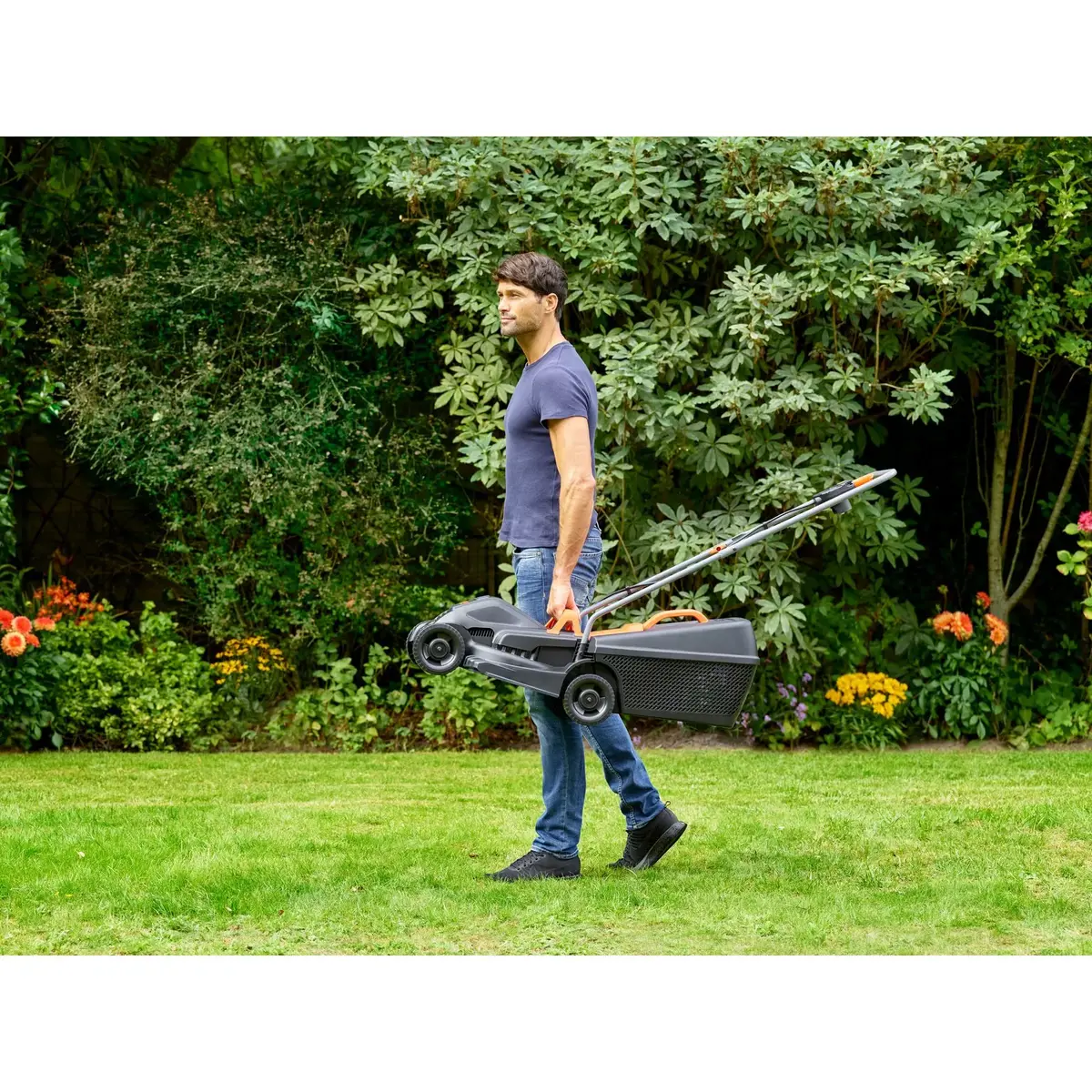 Газонокосилка ручная Black & Decker BEMW351-QS Photo 6