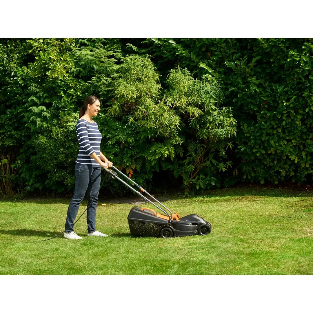 Zāles pļāvējs ar rokturi Black & Decker BEMW351-QS Photo 16