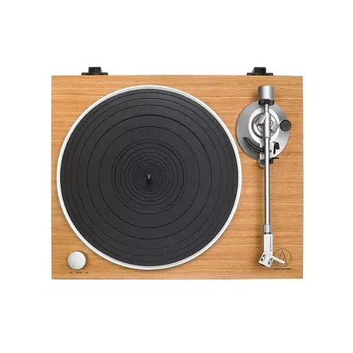 Belt-drive audio turntable Audio-Technica AT-LPW30TK Photo 3