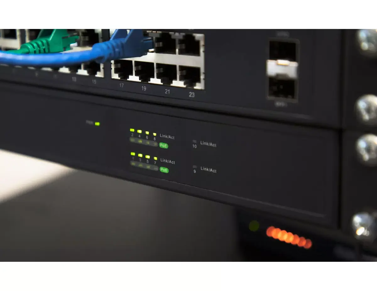 Pārvaldāms slēdzis Intellinet 8-portu Gigabit Ethernet PoE+ Photo 2