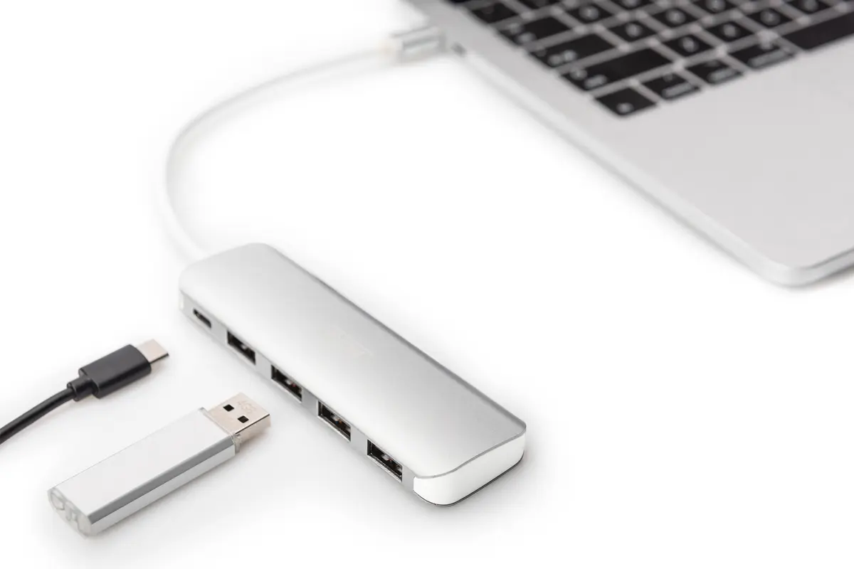 Digitus 4-Port USB Type-C Hub with USB 3.0 and PD Photo 2