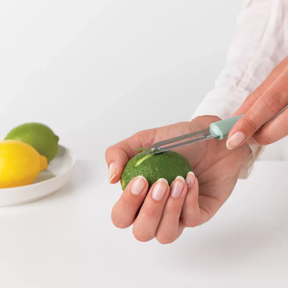 Brabantia Tasty+ Mechanical Peeler - Green/Silver Photo 2