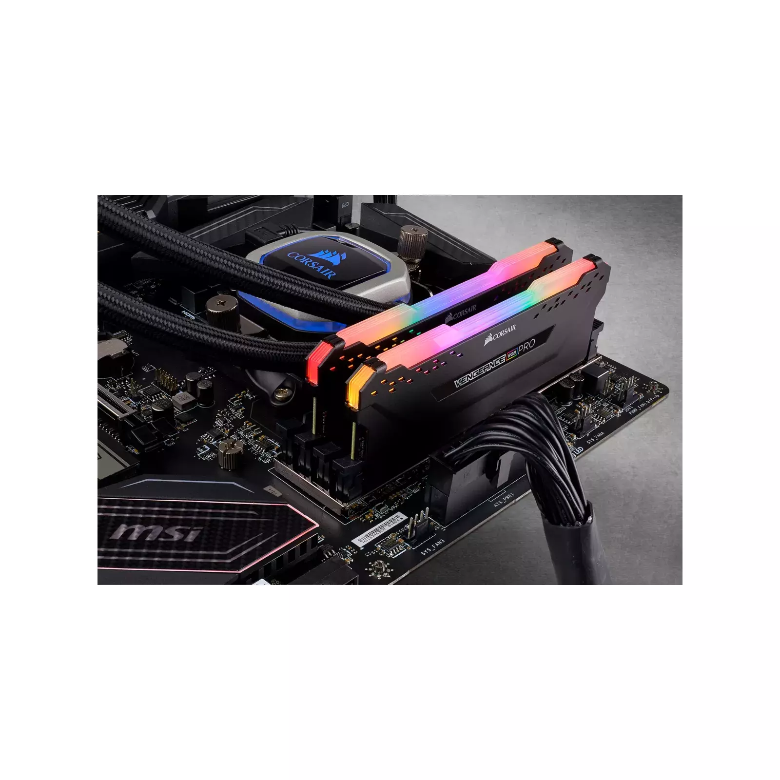 CORSAIR CMW16GX4M2Z3600C18 Photo 4