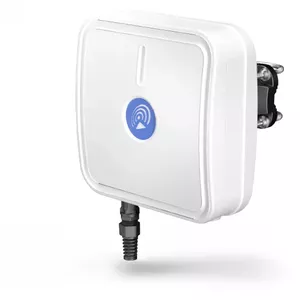 Направленная сетевая антенна QuWireless QuMax PoE/LAN, мультидиапазон 0.694–2.7 ГГц, до 6 дБи, белая