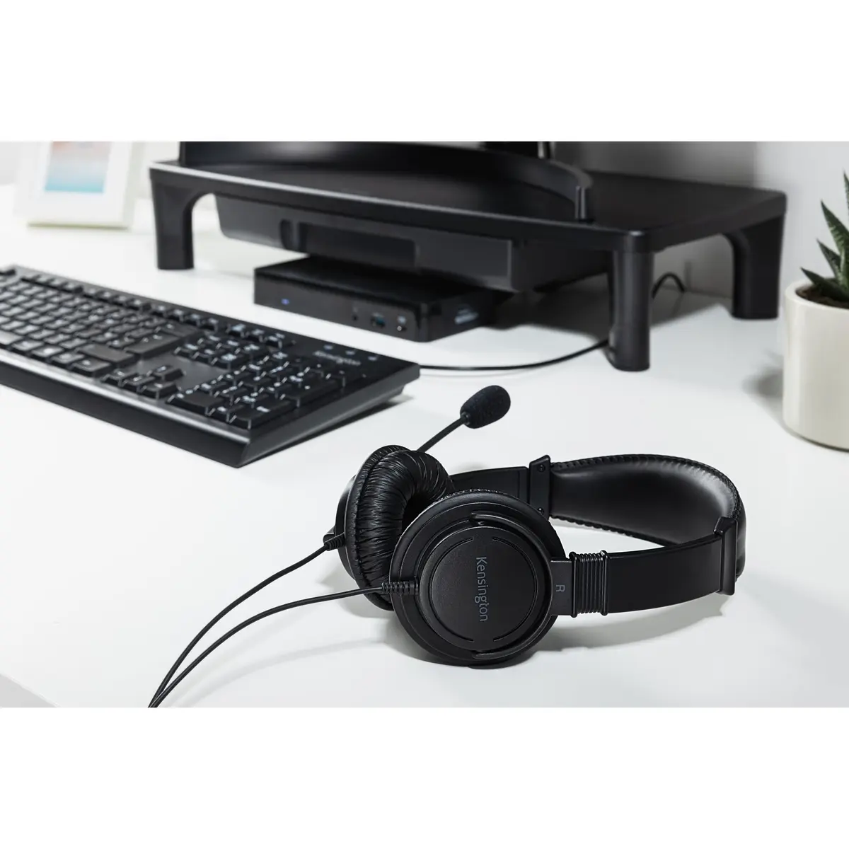 Kensington SmartFit monitora statīvs ar atvilktni Photo 6