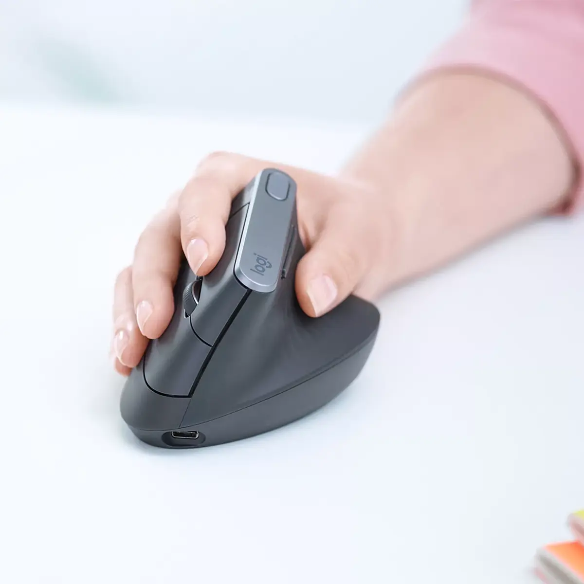 Мышка Logitech MX Vertical Advanced Ergonomic Photo 2