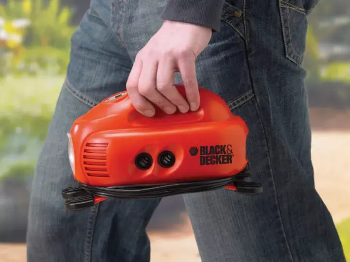 Воздушный компрессор Black & Decker ASI200 Photo 4
