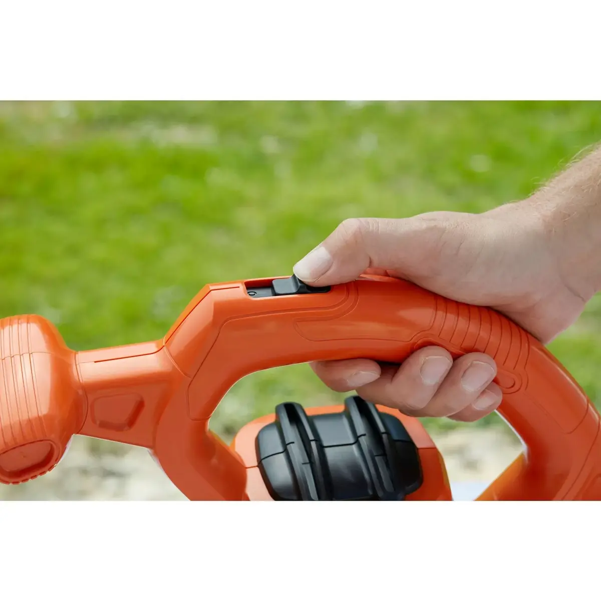 Handheld blower Black & Decker BEBLV260 Photo 11