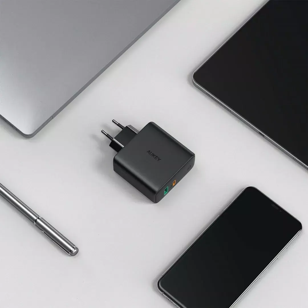 Aukey PA-D3 sienas lādētājs 60W PD 2xUSB Photo 15