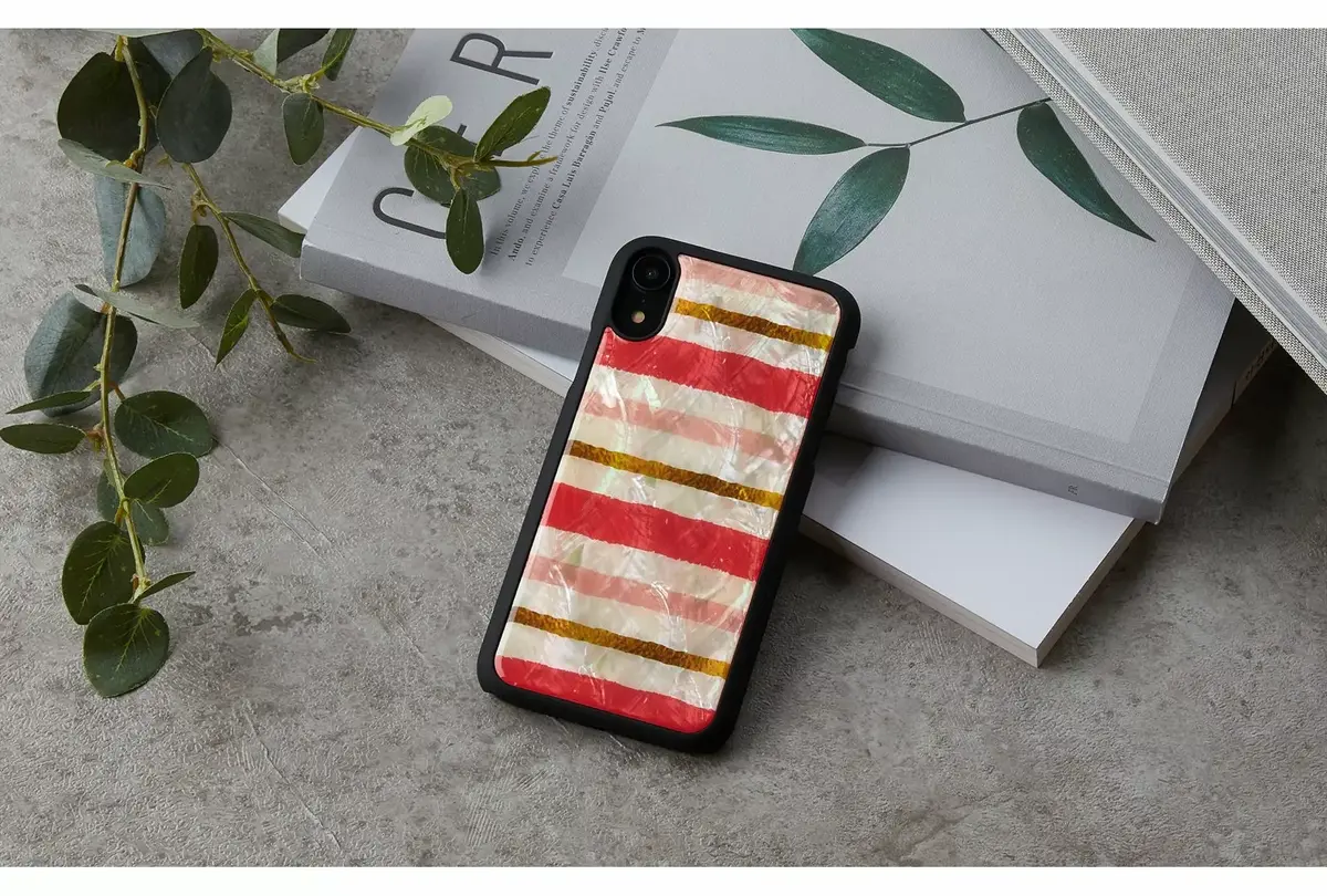 iKins smartphone case for iPhone XR — short cake, black Photo 4