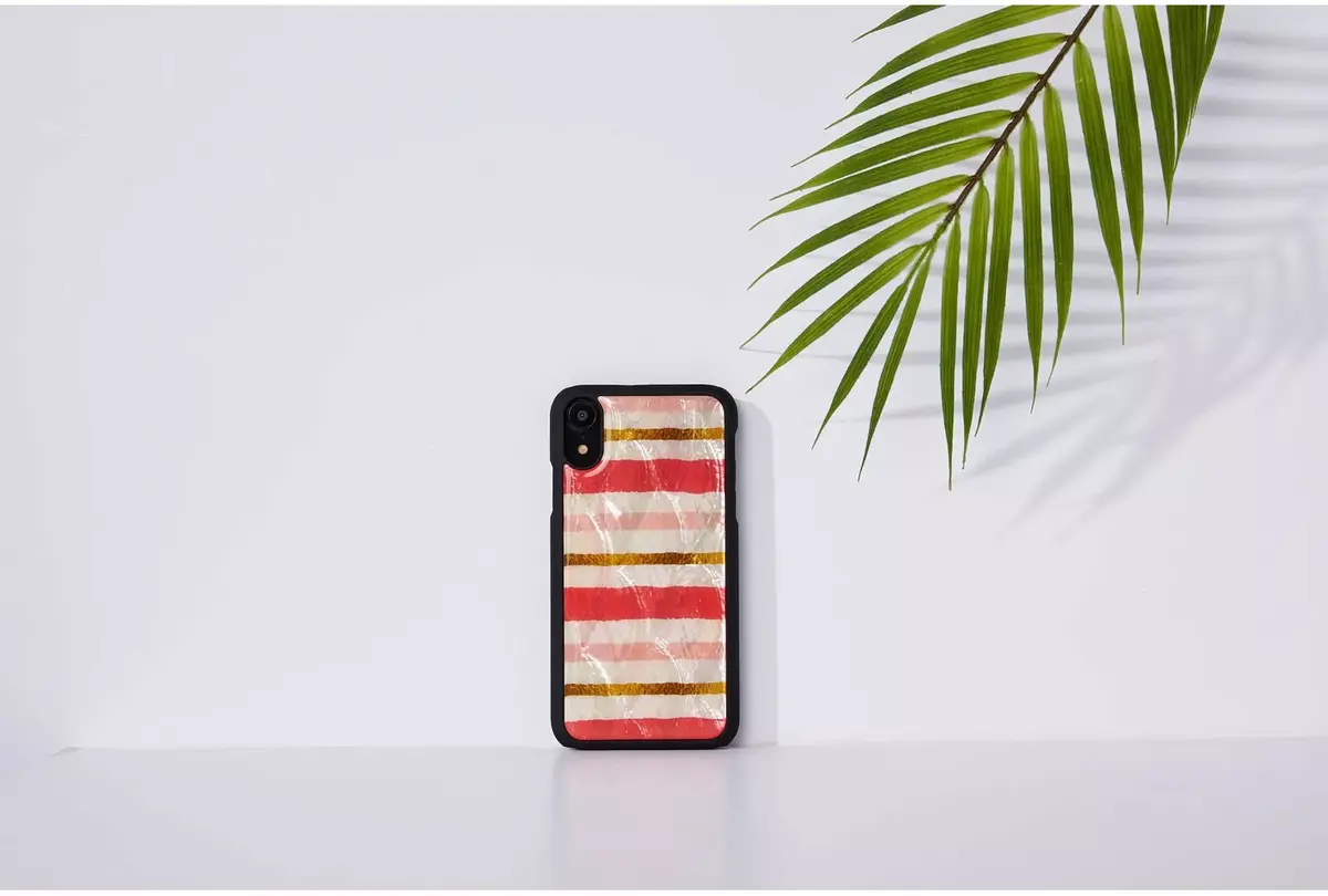 iKins smartphone case for iPhone XR — short cake, black Photo 5