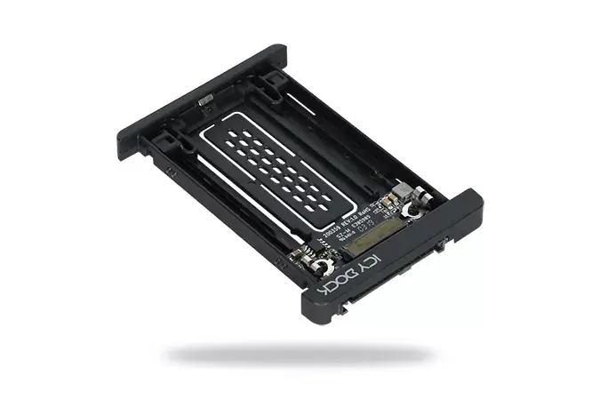 SSD korpuss Icy Dock MB705M2P-B Photo 10