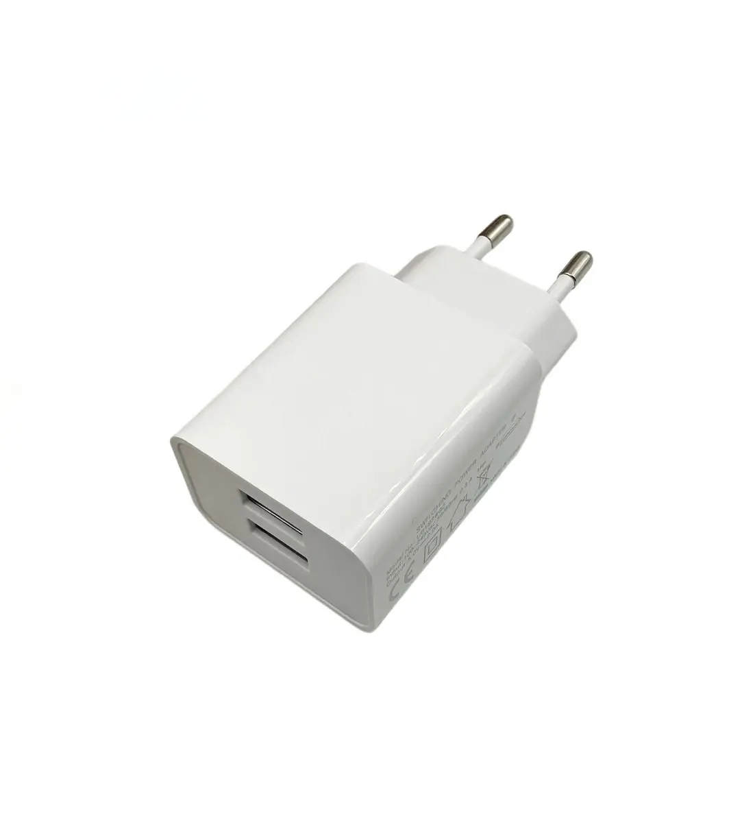 MicroConnect PETRAVEL44 universālais iekštelpu maiņstrāvas mobilo
