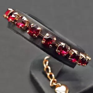 Браслет "Классика (Ruby)" с кристаллами Swarovski™