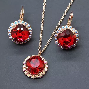 Komplekts "Apžilbinošs Spīdums III (Scarlet)" ar Swarovski™ kristāliem
